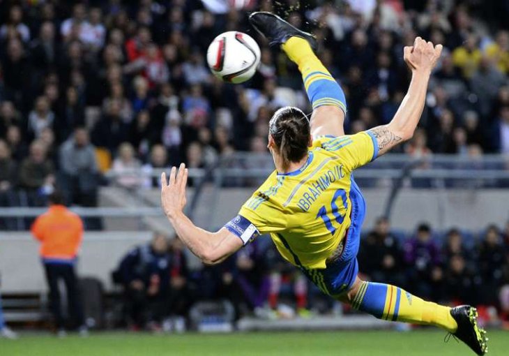 IBRAHIMOVIĆ IZAZVAO HAOS NA DRUŠTVENIM MREŽAMA: Fotografija iz djetinjstva očarala mnoge, Zlatan predvidio budućnost!