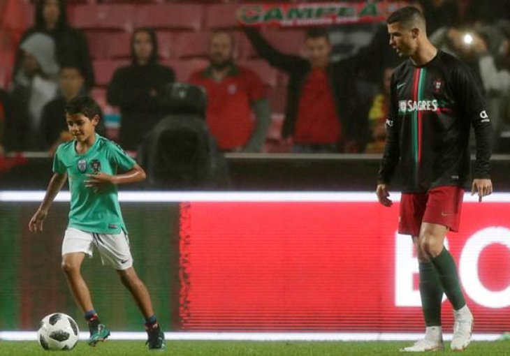 UKRAO SCENU RONALDU: Pogledajte sjajne poteze Cristianovog sina!