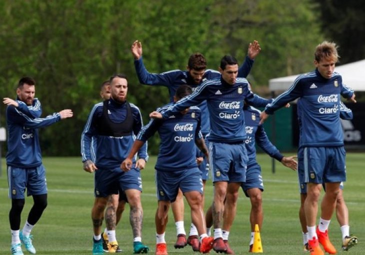 GLAVOBOLJA ZA SAMPAOOLIJA PRED MUNDIJAL: Na treningu se povrijedio važan igrač Argentine!