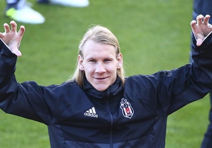 Domagoj Vida u Premier ligi?