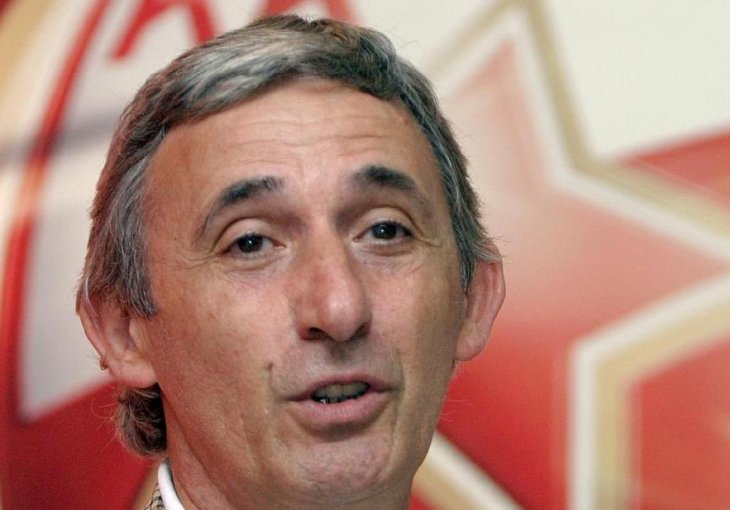 Svetislav Pešić: 