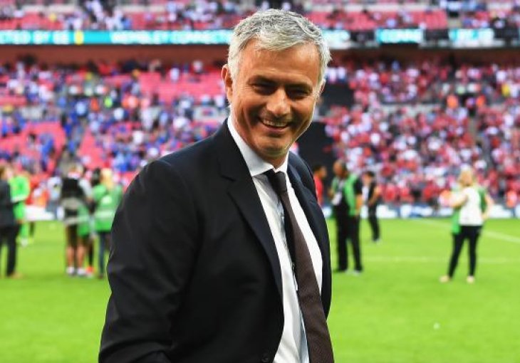 MOURINHO RAZBJESNIO NAVIJAČE SRBIJE: 