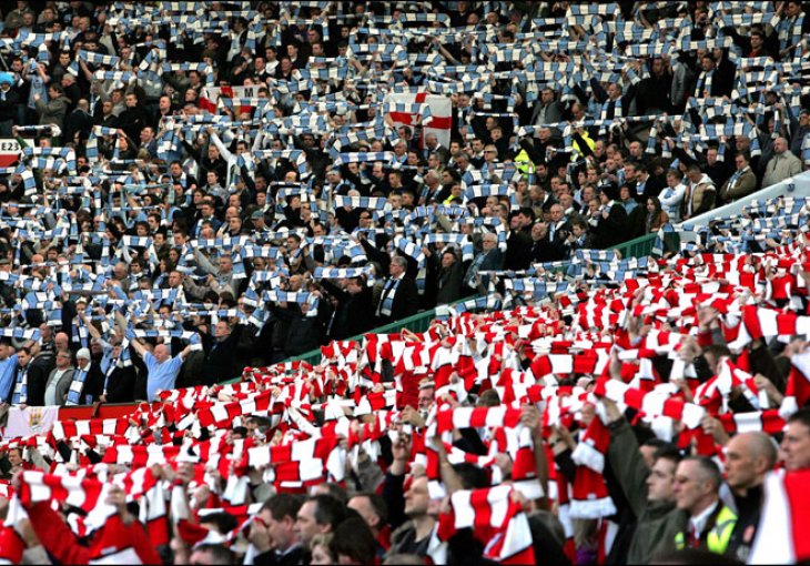 Ljuti rivali iz Manchestera u velikoj borbi za Francuza!
