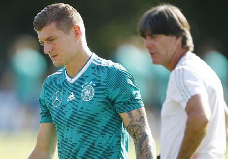 Kroos napada Ozila: U reprezentaciji nije bilo rasizma, to su besmislice