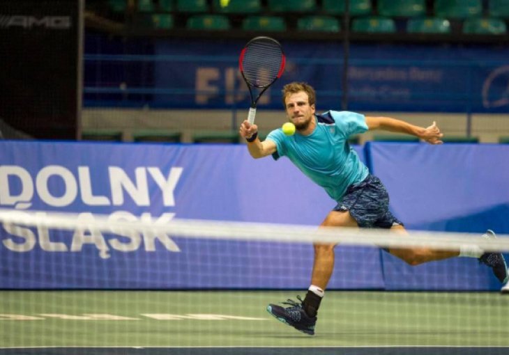 Poraz Bašića u prvom kolu Wimbledona