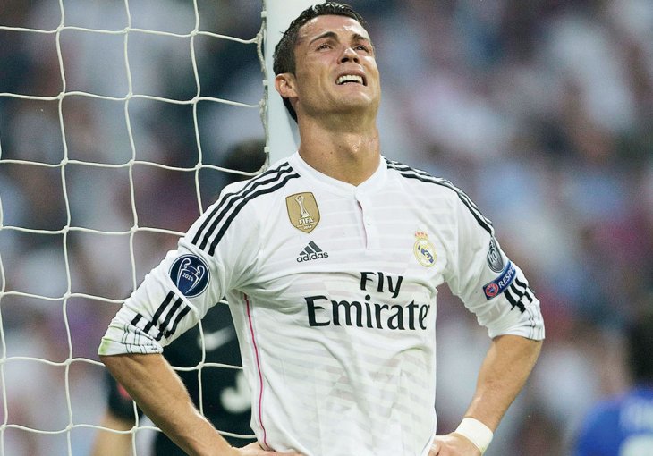 SVI SAIGRAČI IZ REALA MU OKRENULI LEĐA: Cristiano Ronaldo je u kontaktu samo s jednim čovjekom