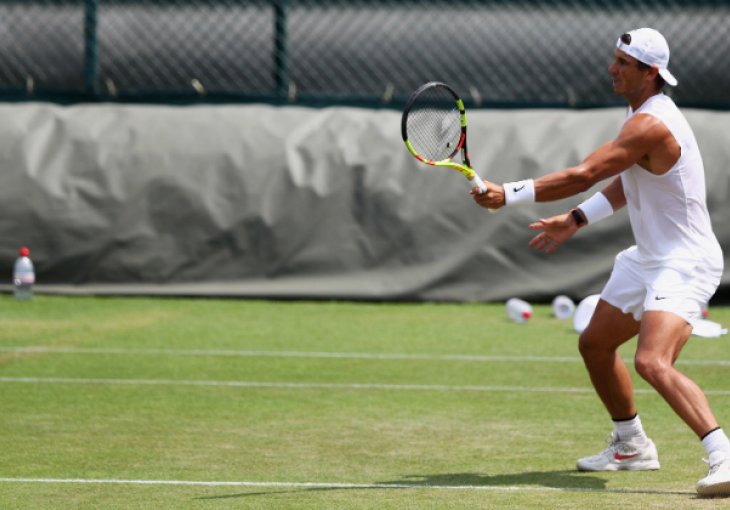 WIMBLEDON NEDJELJOM Trening trojice najvećih tenisera današnjice na jednoj slici