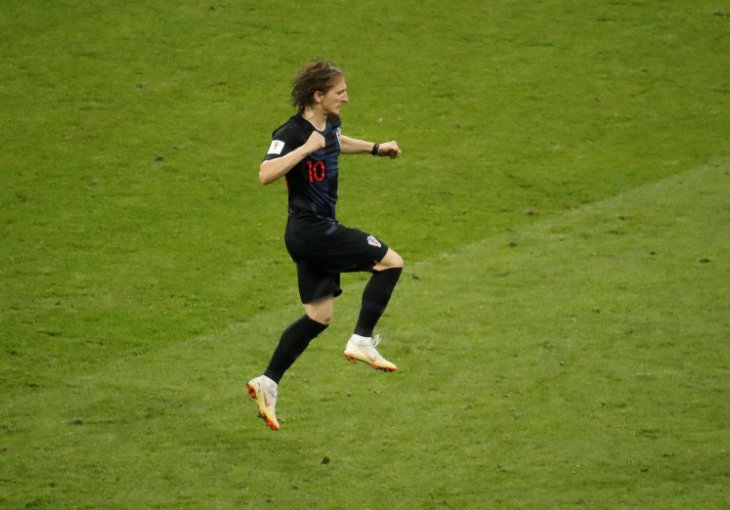 KAKVO PRIZNANJE: Modrić u najužem krugu kandidata za Zlatnu loptu, već u srijedu pada odluka?!