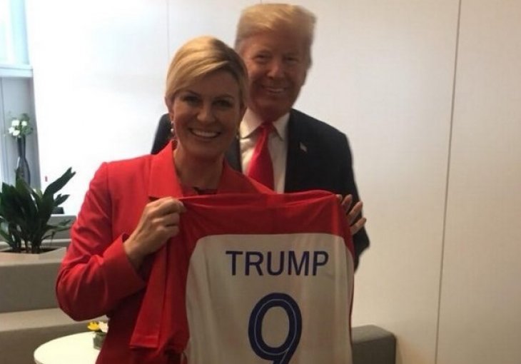 TRUMP JE VATRENI: Kolinda predsjedniku Amerike uručila dres Hrvatske