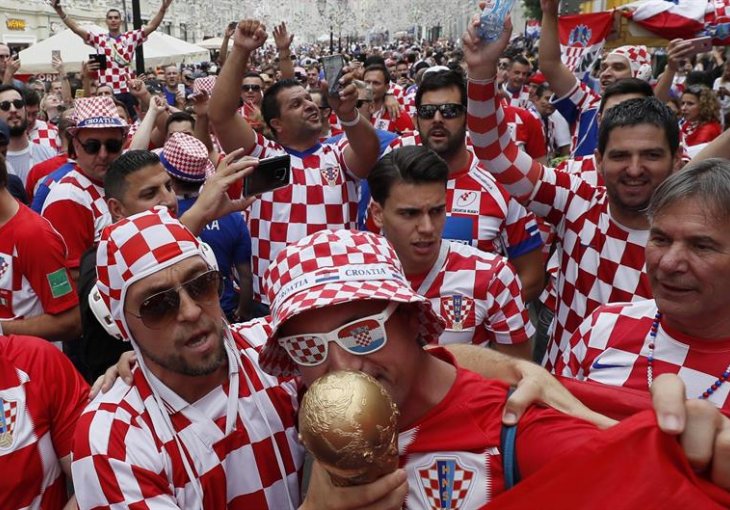 Moskvu zahvatilo ludilo, 