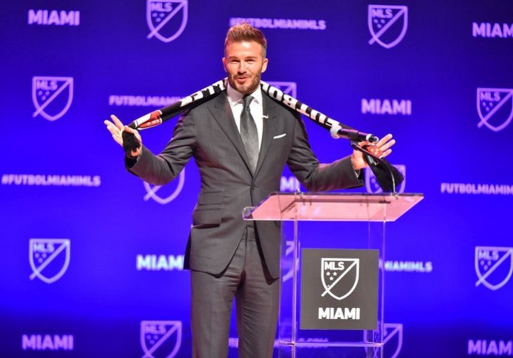 DAVID BECKHAM UZBURKAO JAVNOST: 