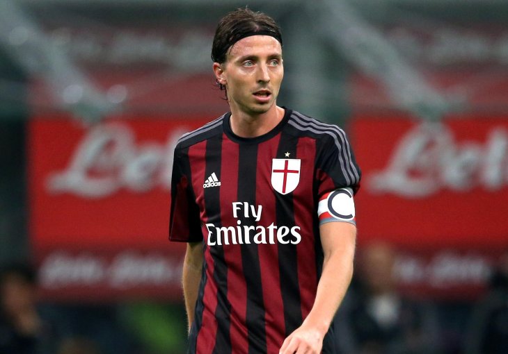 'Milan me prisilio da prestanem igrati'