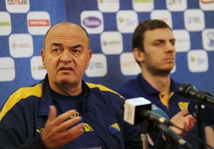 Vujošević prepušta kormilo reprezentacije, očekuje mobilizaciju igrača