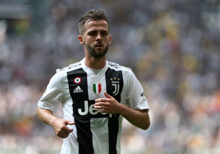 Pjanić odbio poker velikana i bolju platu! Juventusu je važan koliko i CR...