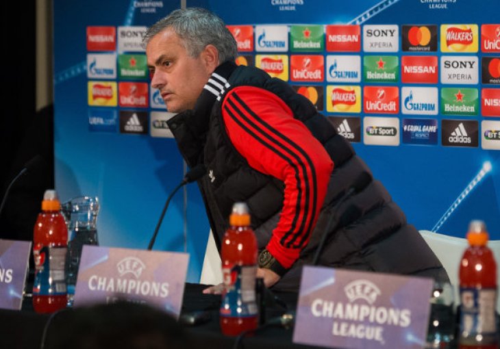 JEDNOSTAVNO, TAKAV JE: Mourinho izvisio jednog igrača, a u United dovodi drugog