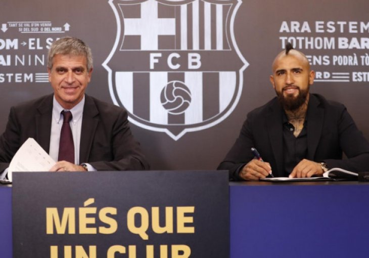 Vidal predstavljen na Nou Campu: Potpisao je na tri godine i ima nevjerovatnu otkupnu klauzulu