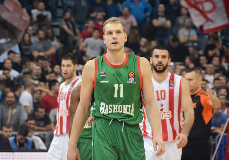 Jaka Blažić novi je član Barcelone