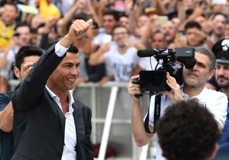 KAD SI CRISTIANO MOŽES SVE: Ronaldo nagovara najboljeg prijatelja da dođe u Juve, realizacija bliža nego ikad! 
