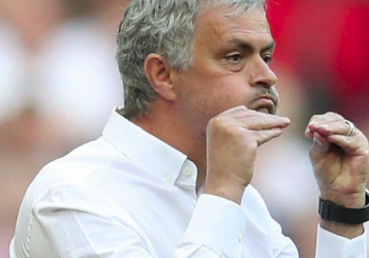 KIKS ZA KIKSOM Manchester United odlučio šta će biti sa Mourinhom