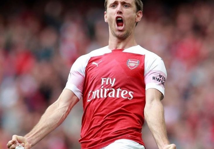 Arsenal upisao prve bodove, slavio i Leicester