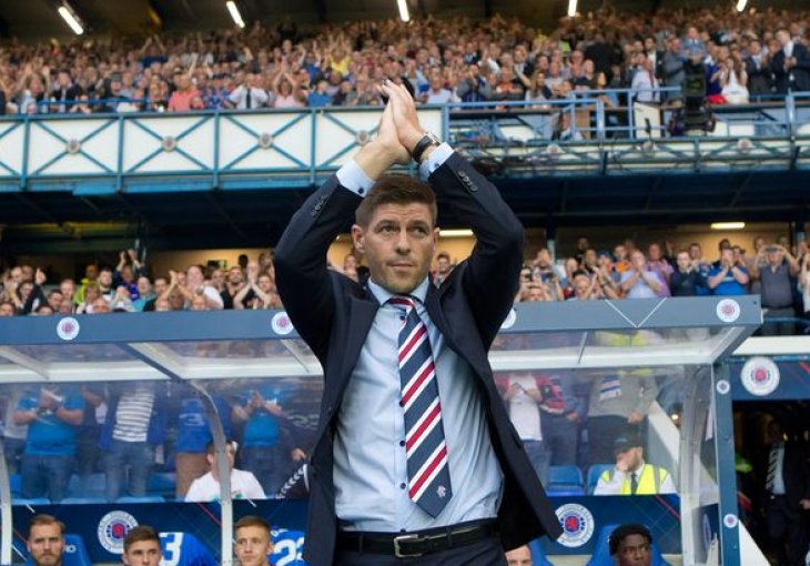 Gerrard sa devetoricom ostao neporažen i poslao Rangers u Evropa ligu