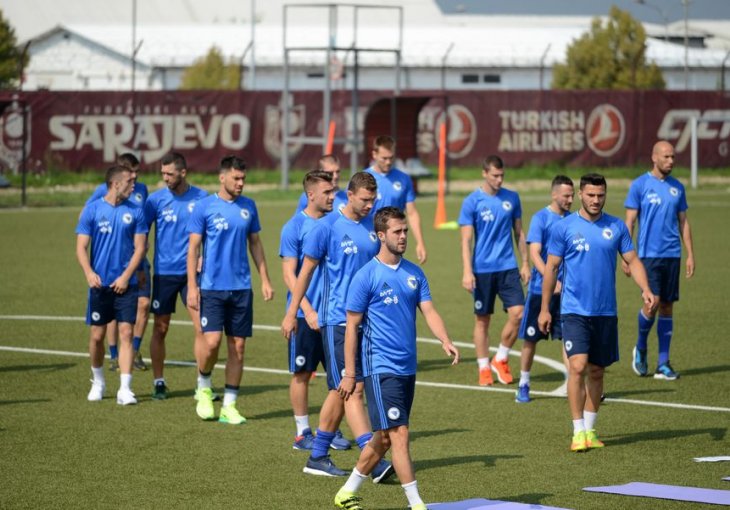 Reprezentacija BiH odradila prvi trening u kampu Butmir