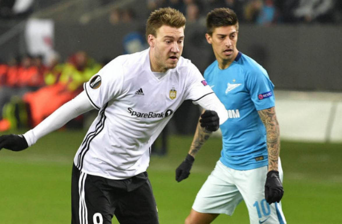 bendtner12