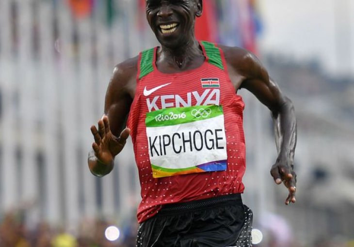Kenijac Kipchoge postavio novi svjetski rekord u maratonu