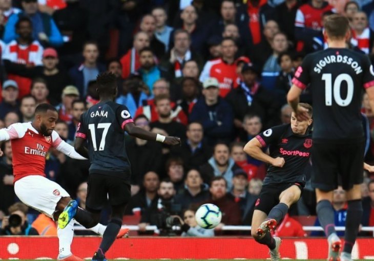 Topnici se mučili pa u samo tri minute potopili Everton
