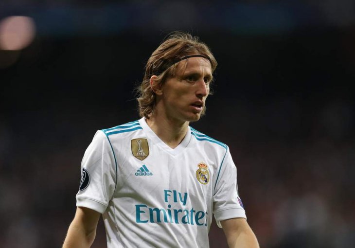 MODRIĆ NA IZLAZNIM VRATIMA: Tri opcije za HRVATSKOG reprezentativca 