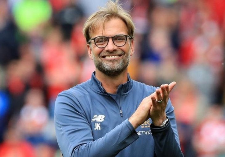 KLOPP NAPRAVIO ŠOU NA PRESSICI: Kada je čuo ko mu se javio u slušalice nasmijao je cijelu salu