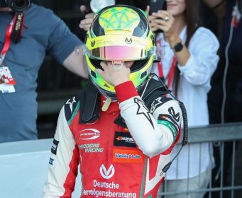 SVE OČI SU UPRTE U OVO Dočekali smo nakon 7 godina, Schumacher opet u Formuli 1: Mick ispisuje historiju već SUTRA