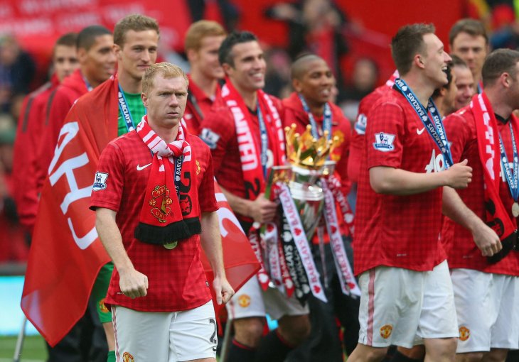 NEZADOVOLJAN IGROM! Legendarni igrač Uniteda ŽESTOKO POPLJUVAO Mourinha!
