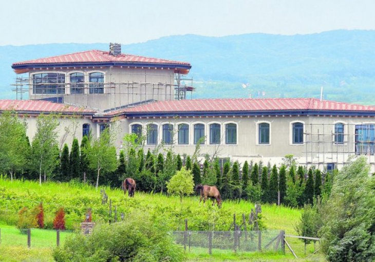 Pogledajte kako izgleda vila Novaka Đokovića koju gradi na selu