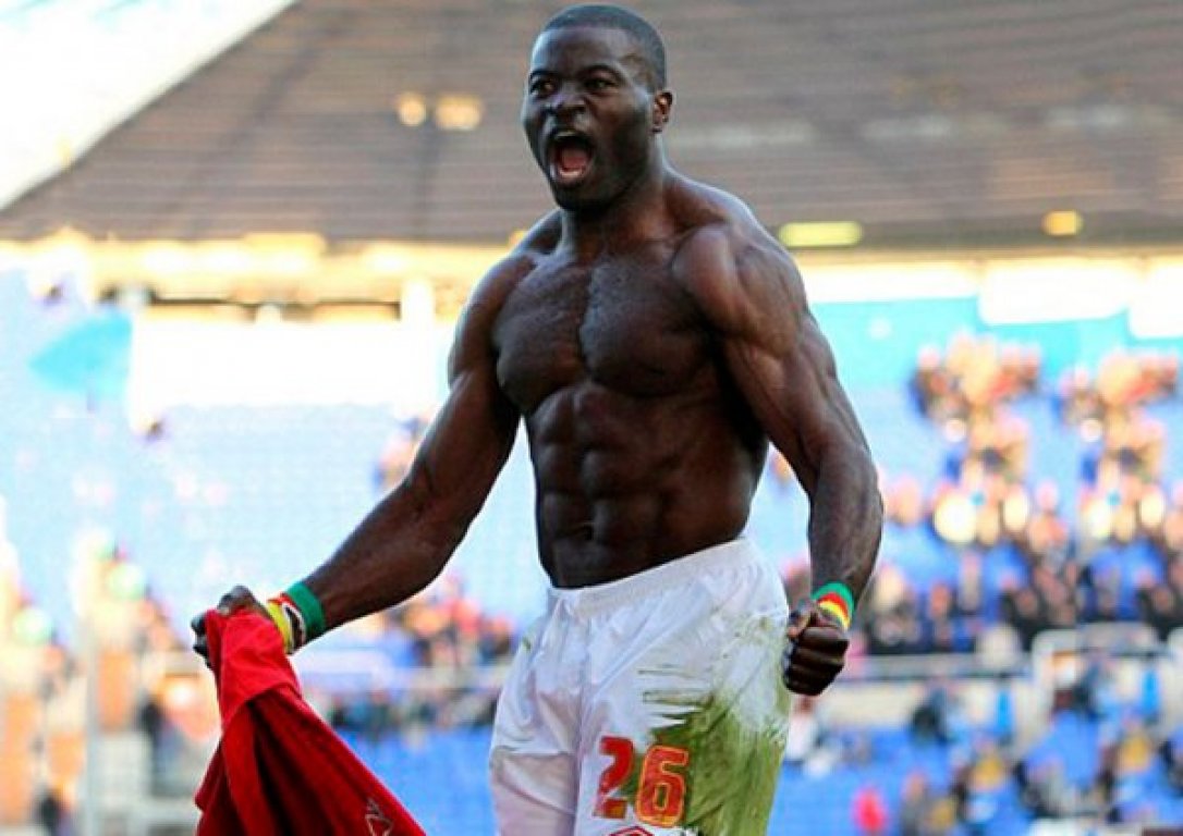 akinfenwa-strongest-football-player-in-the-world-previeworg