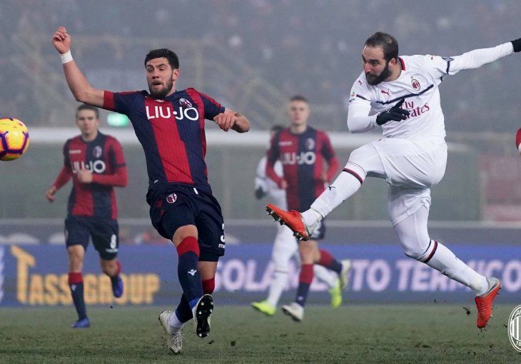 Milan i Bologna u jako lošoj utakmici odigrali bez golova