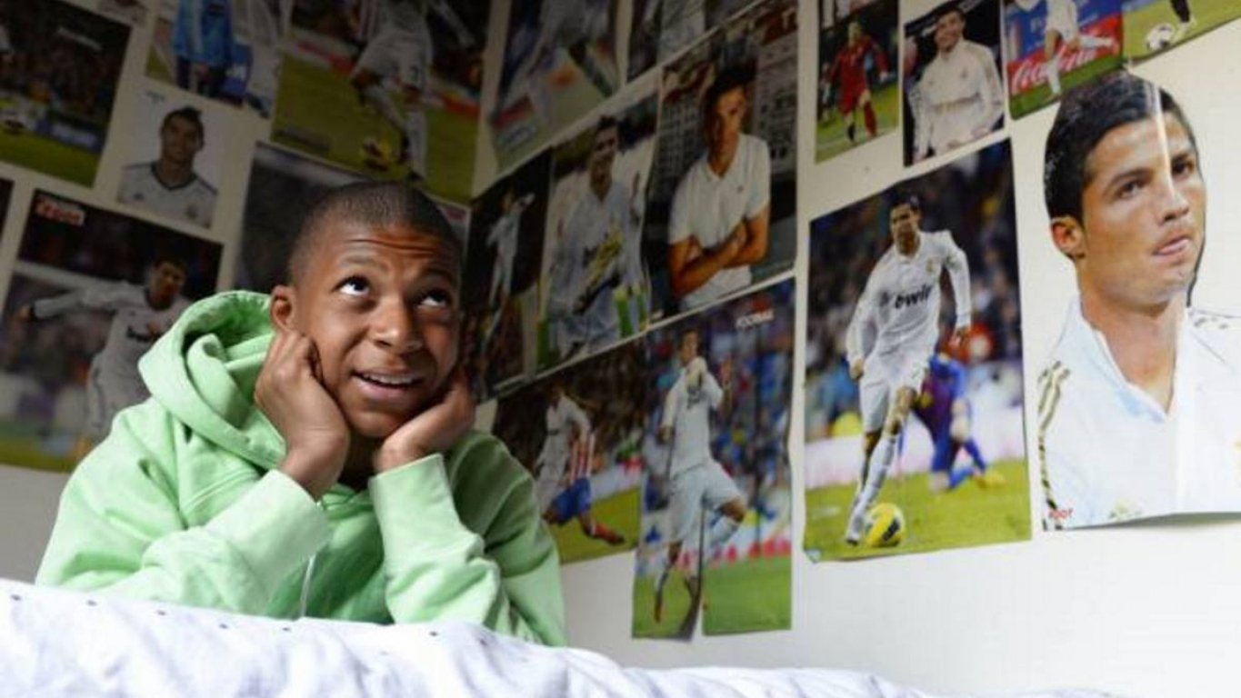 mbappe-posteri