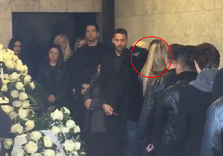 DUŠKO JE SAMO GLEDAO U NJIH: Kad je on ušao, JELENA MU JE PALA NA RAME i nije ga puštala (FOTO)