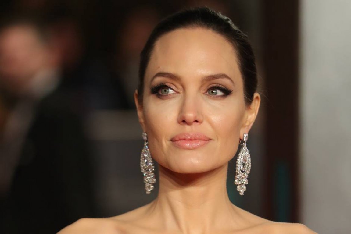 angelina-jolie