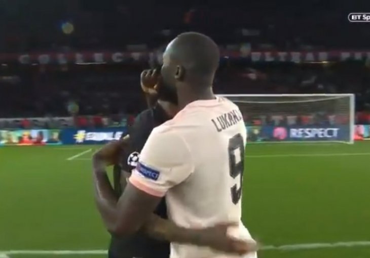 DOK SU NJEGOVI SAIGRAČI SLAVILI, ON JE NAPRAVIO – OVO: Evo zašto je Lukaku velik i u porazu i pobjedi (VIDEO)