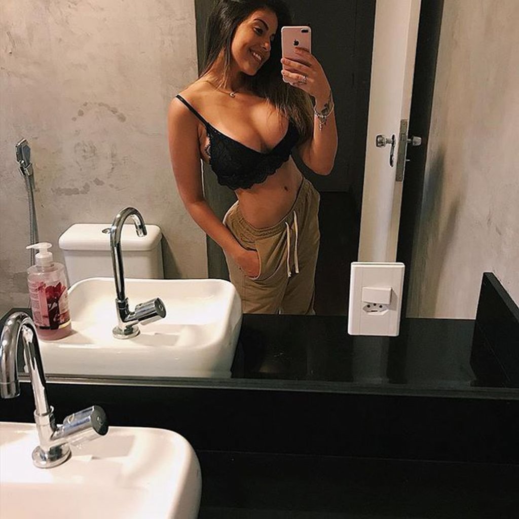 61663687-maria-julia-mazali