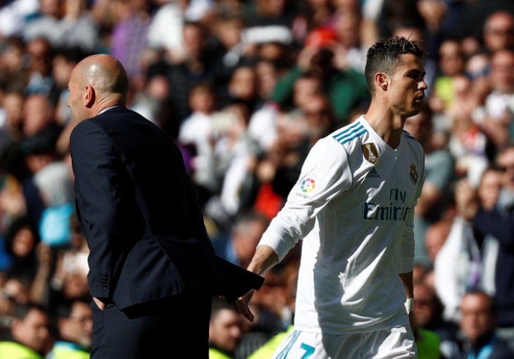 FRANCUZ NIKAD ISKRENIJI I EMOTIVNIJI Zidane plače za Ronaldom (VIDEO)