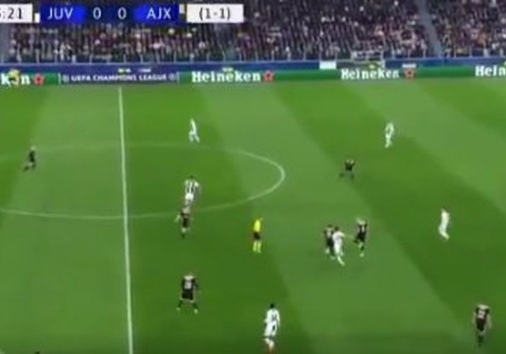 ZBOG OVOG VOLIMO NOGOMET Nije Ajax moćan samo u napadu: Ova snimka demonstrira PERFEKCIJU u odbrani