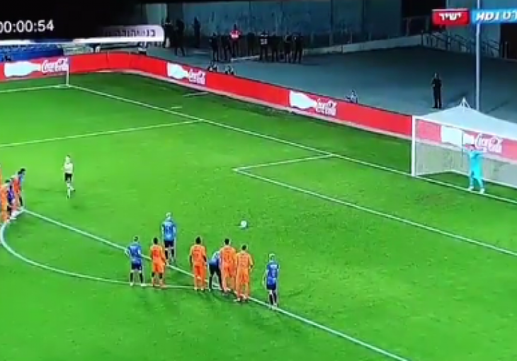 VAR-om poništen najluđi gol iz penala (VIDEO)