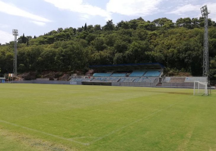 KUP CRNE GORE:  Budućnost i Lovćen se bore za trofej