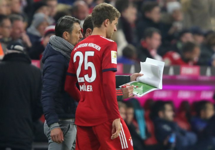 LEGENDA KLUBA ODLAZI ZBOG TRENERA Niko Kovač i Thomas Muller okreću leđa jedan drugome
