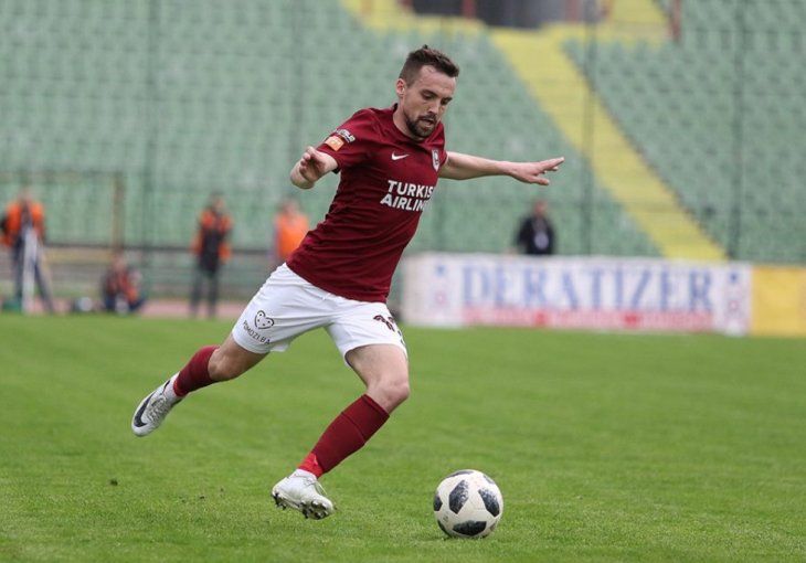 OVO SE RIJETKO VIĐA NA NAŠIM STADIONIMA: Anel Hebibović eurogolom u stilu Zidanea zapečatio pobjedu Sarajeva (VIDEO)