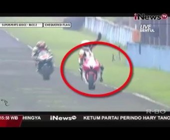 NIJE ZA ONE SA SLABIM ŽELUCEM (UZNEMIRUJUĆI SNIMAK) JEZIVA NESREĆA: Motorista ostavio rivala bez noge, a onda i sam završio tragično!