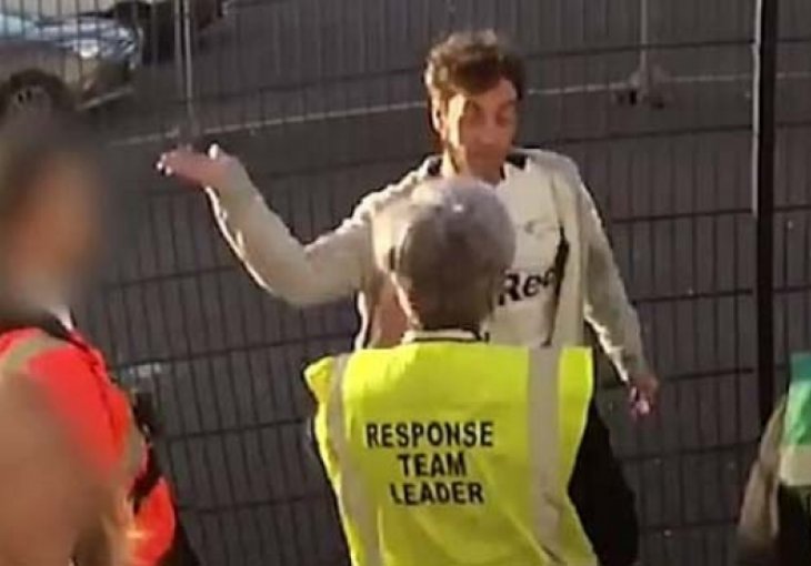 SRAMOTA O KOJOJ BRUJI ENGLESKA: Navijač mrtav pijan pred stadionom nasrnuo na ženu, ali ono što se poslije dogodilo pamtiće dok je živ (VIDEO)