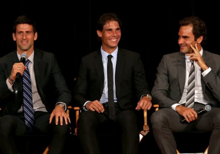 Federer dobio neugodno pitanje o Đokoviću, dok je sjedio pored njega!